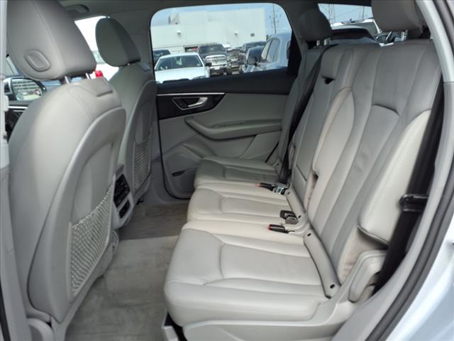 2020 Audi Q7 Premium Plus