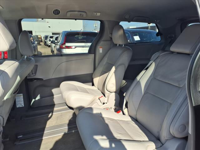 2015 Toyota Sienna XLE