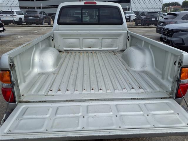 2004 Toyota Tacoma Base