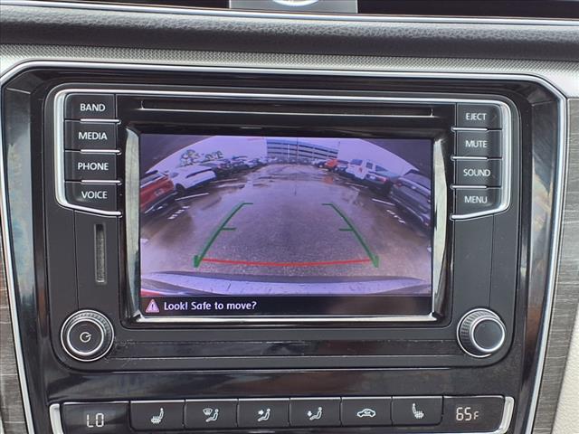 2016 Volkswagen Passat 1.8T SE