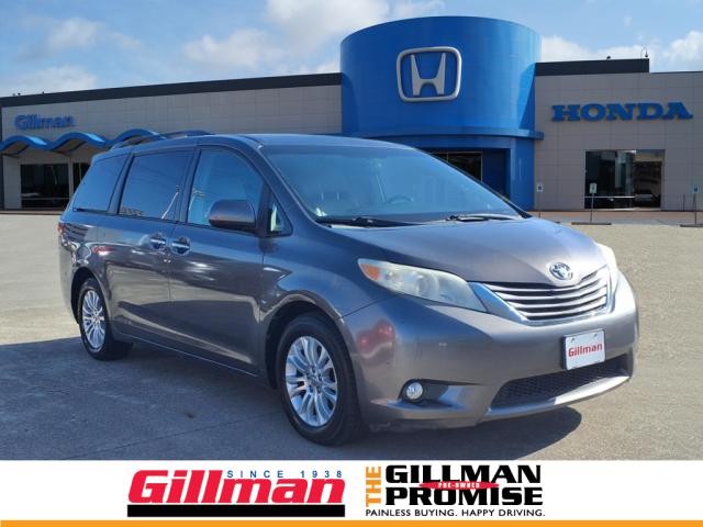 2015 Toyota Sienna XLE