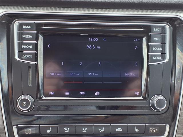 2016 Volkswagen Passat 1.8T SE