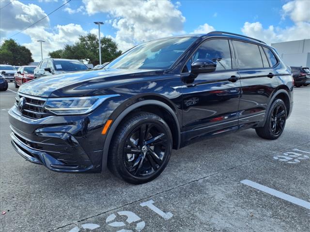 2024 Volkswagen Tiguan SE R-Line Black