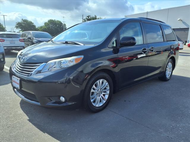 2014 Toyota Sienna XLE