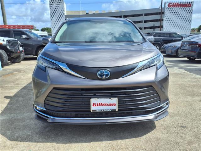 2022 Toyota Sienna XLE