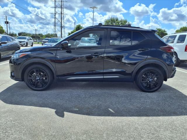 2023 Nissan Kicks SR