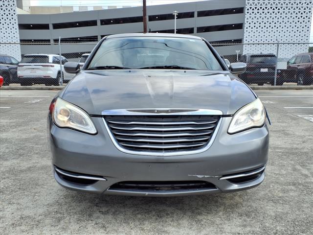 2013 Chrysler 200 Touring