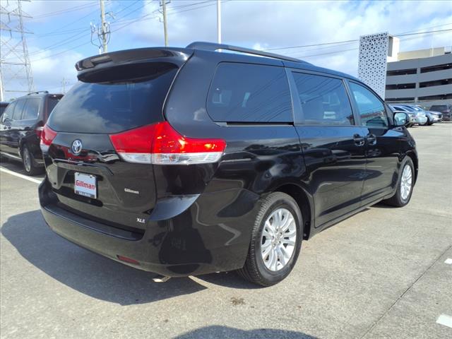 2014 Toyota Sienna XLE