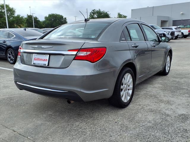 2013 Chrysler 200 Touring