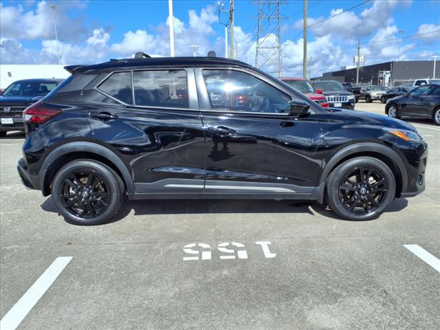 2023 Nissan Kicks SR