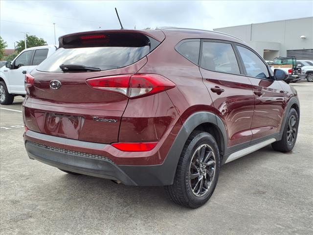 2017 Hyundai TUCSON SE