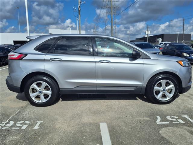 2020 Ford Edge SE