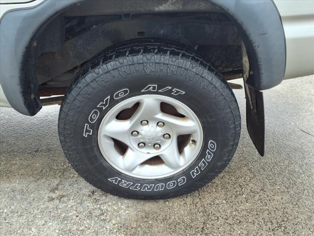 2004 Toyota Tacoma Base