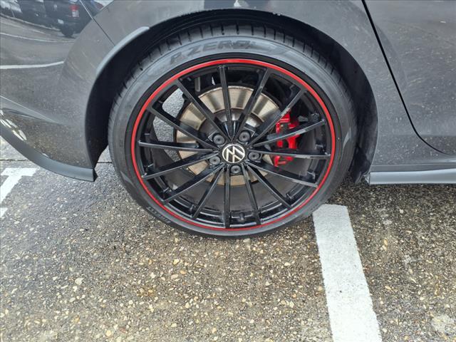 2023 Volkswagen Golf GTI 40th Anniversary Edition