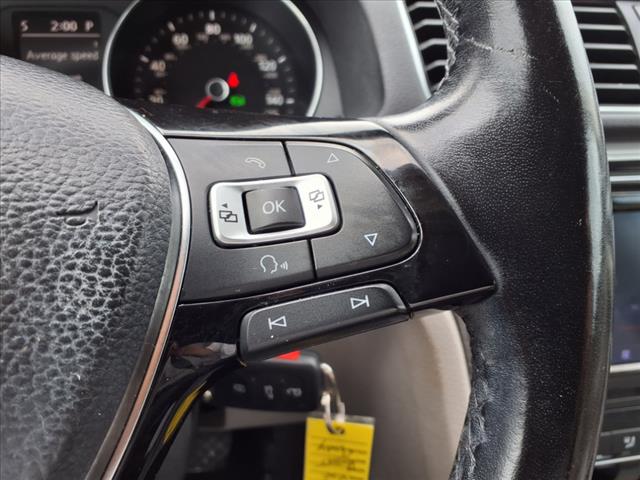2016 Volkswagen Passat 1.8T SE