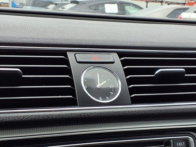 2016 Volkswagen Passat 1.8T SE