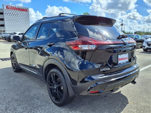2023 Nissan Kicks SR
