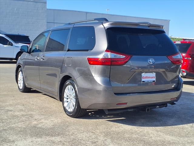 2015 Toyota Sienna XLE