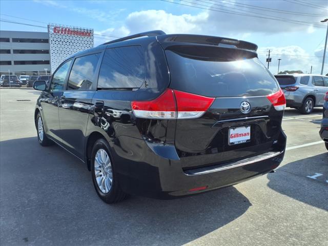 2014 Toyota Sienna XLE