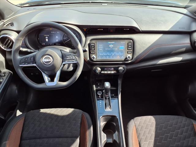 2023 Nissan Kicks SR