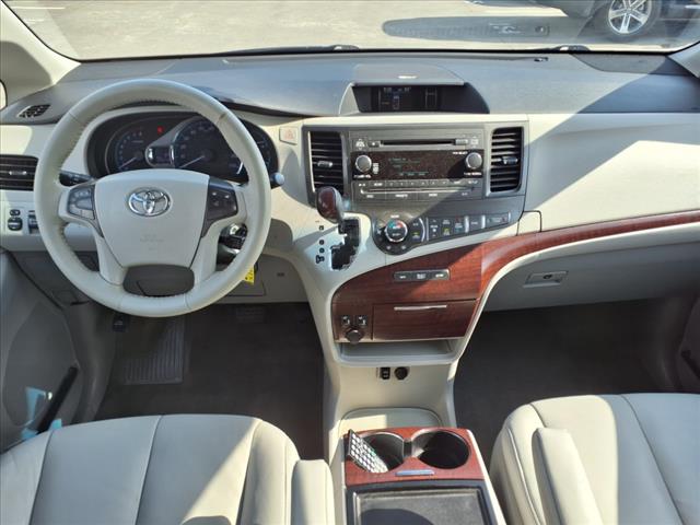 2014 Toyota Sienna XLE