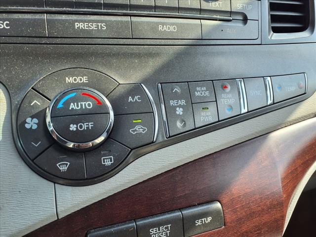 2014 Toyota Sienna XLE