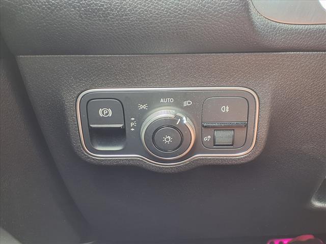 2023 Mercedes-Benz GLB GLB 250