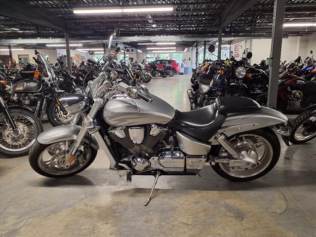 2005 Honda VTX 1800 F 