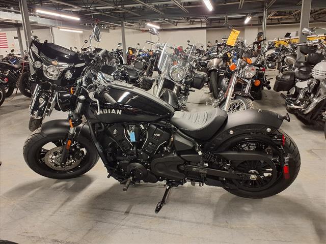 2025 Indian BOBBER 