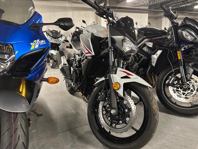 2023 Kawasaki Z400 Ninja 