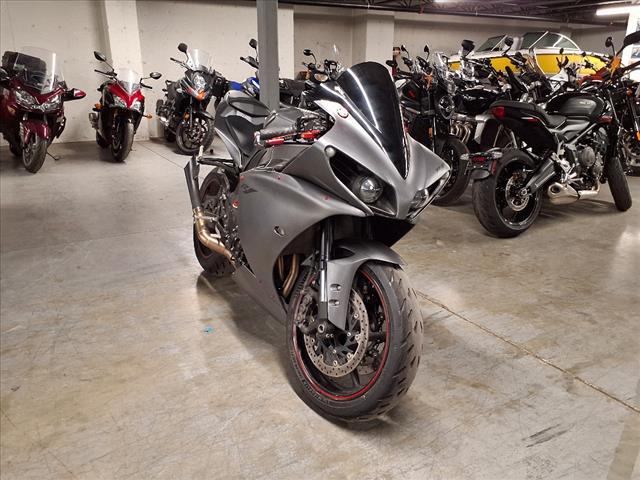 2013 Yamaha YZF-R1