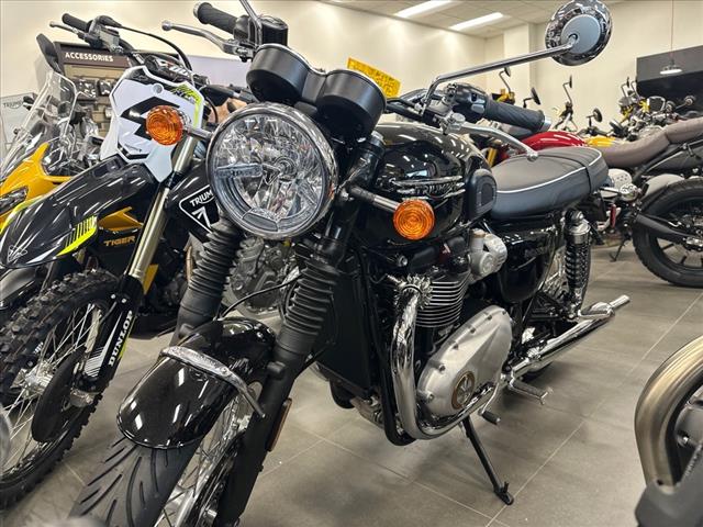 2025 Triumph BONNEVILLE 
