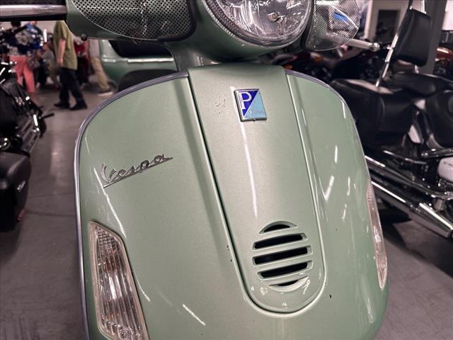 2004 Vespa 200 GT