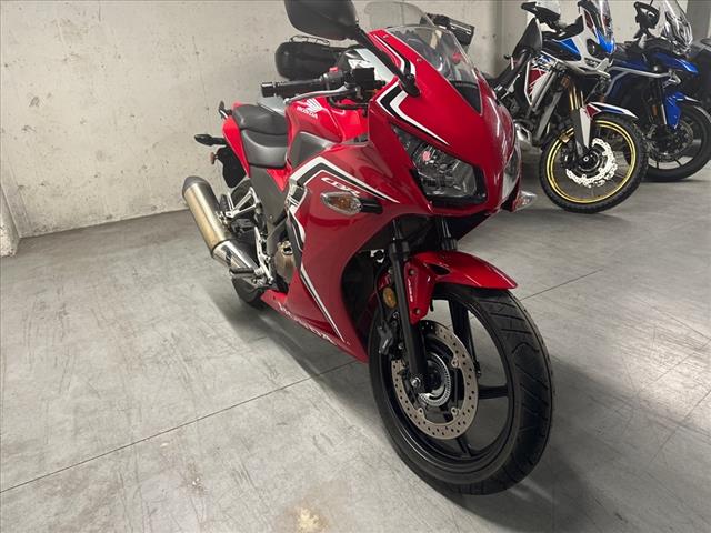 2021 Honda CBR300R AB