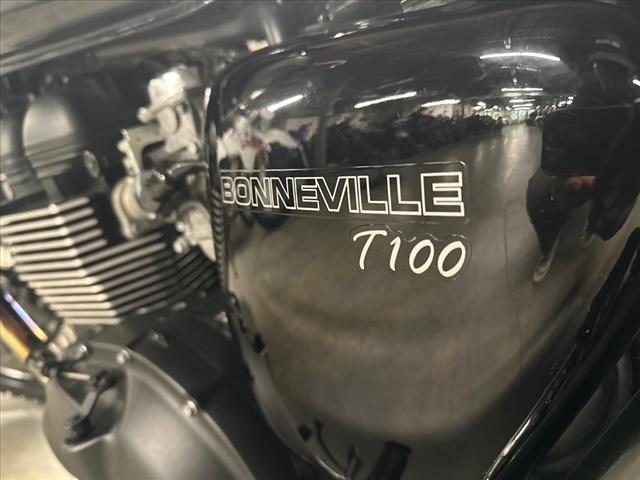 2016 Triumph T100 SRAMB