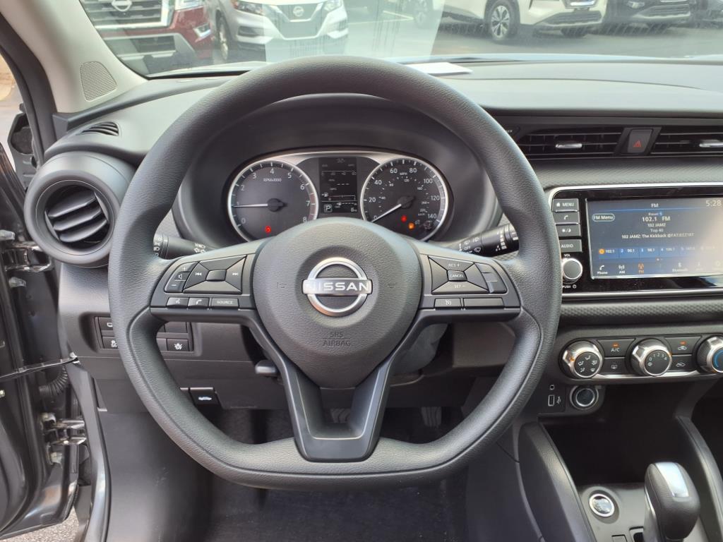 NissanKicks Play12
