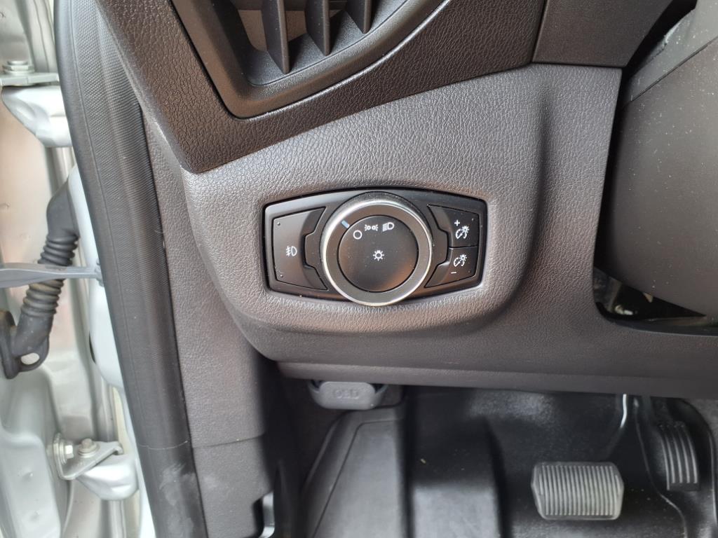 FordTransit Connect12