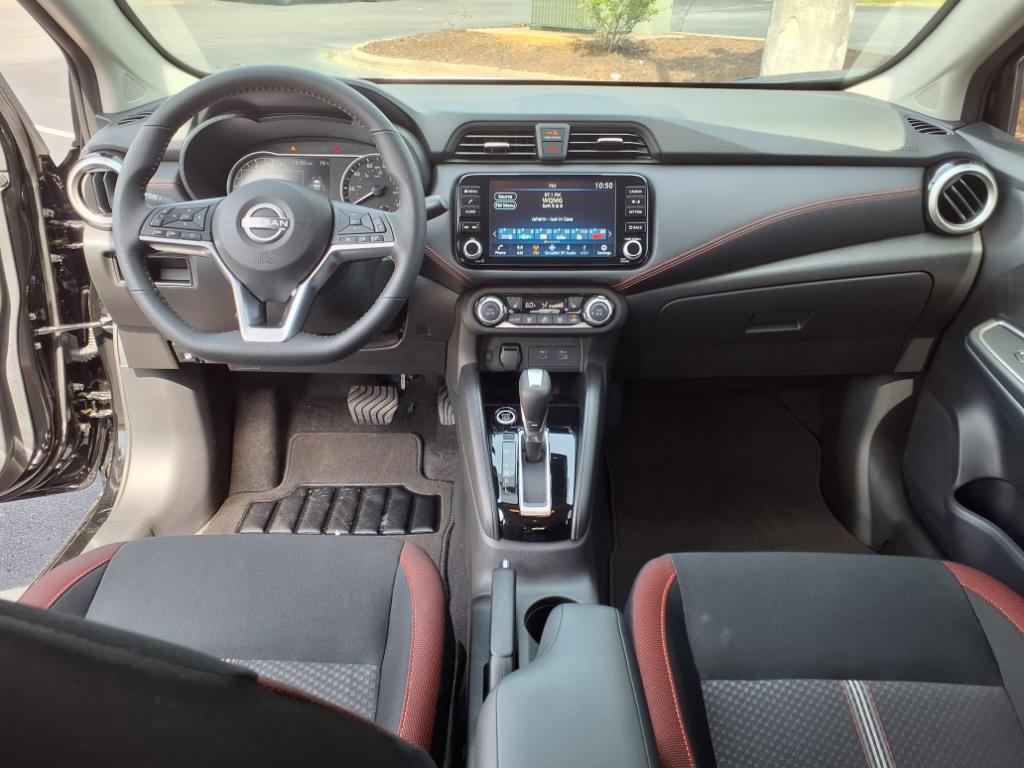 NissanVersa7