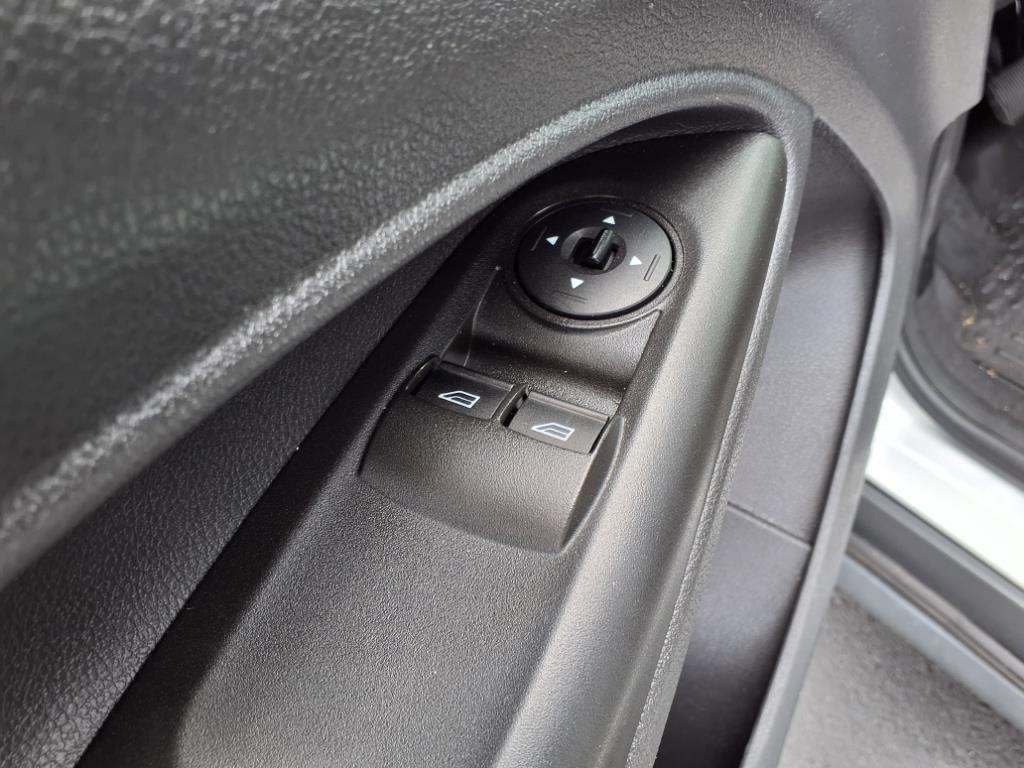 FordTransit Connect7