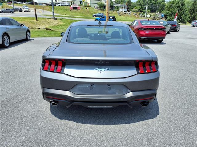 2024 Ford Mustang EcoBoost - Photo 3