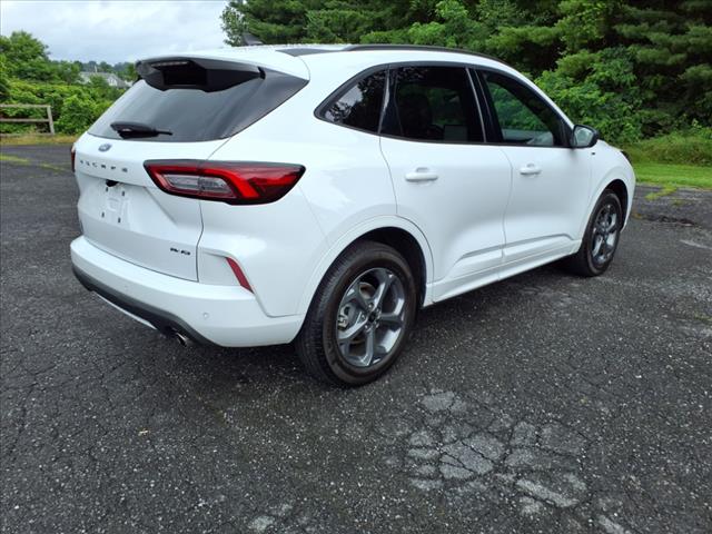 2023 Ford Escape ST-Line - Photo 4