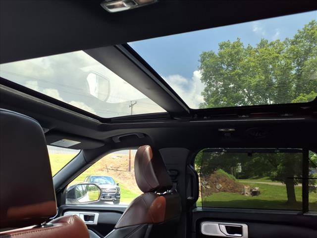 2022 Ford Explorer Platinum - Photo 9