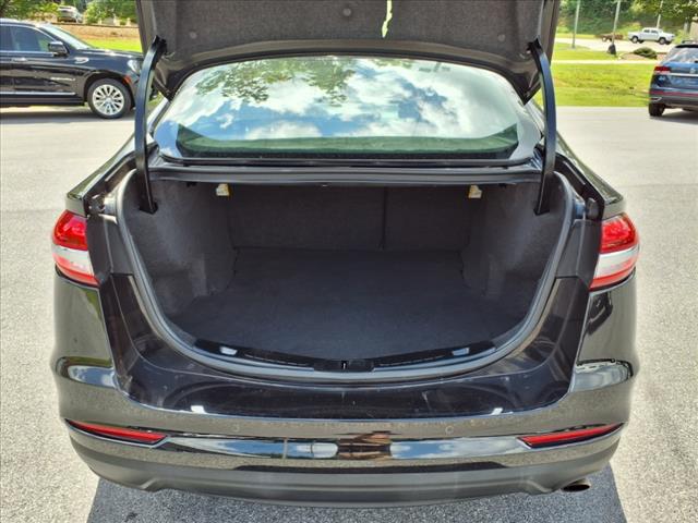 2020 Ford Fusion SE - Photo 9