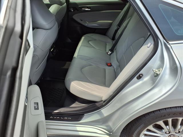 2020 Toyota Avalon Hybrid Limited - Photo 9