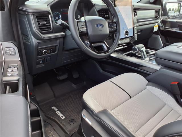 2025 Ford F-150 Lightning Platinum