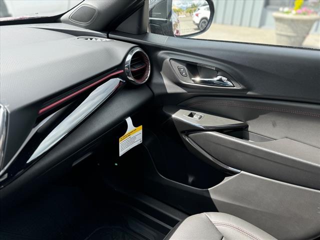 2025 Chevrolet Trax RS