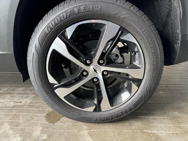 2025 Chevrolet Trax RS