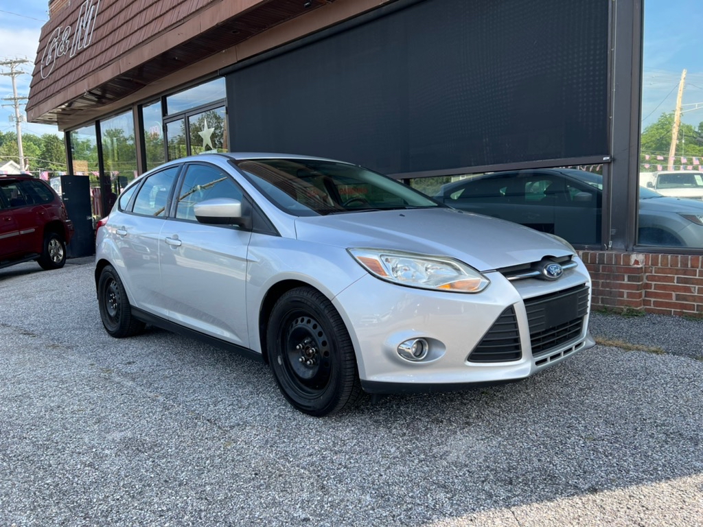 2012 Ford Focus SE - main photo