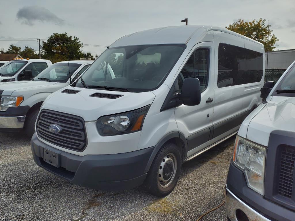 2017 Ford Transit Passenger 350 XL - main photo