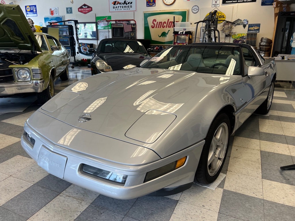 1996 Chevrolet Corvette Base - main photo